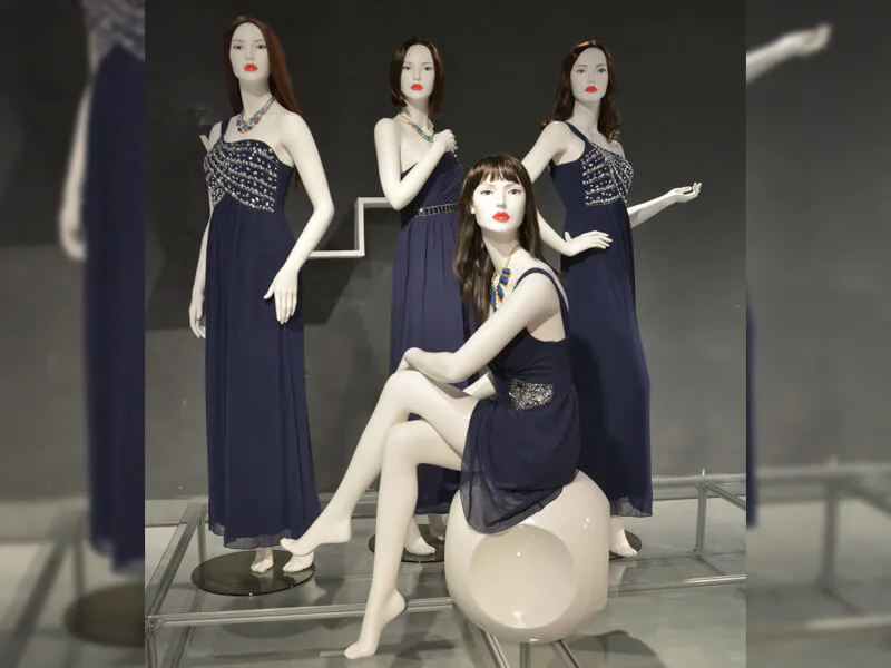 female make-up mannequin