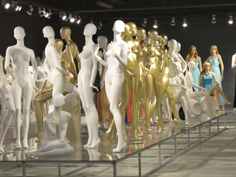 ArtWing show female  mannequin